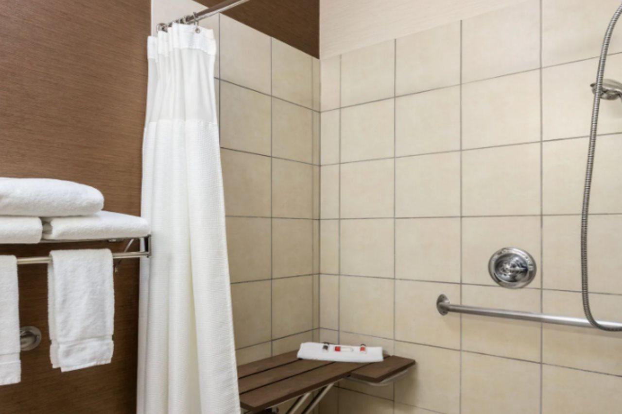 Baymont By Wyndham Tulsa Otel Dış mekan fotoğraf