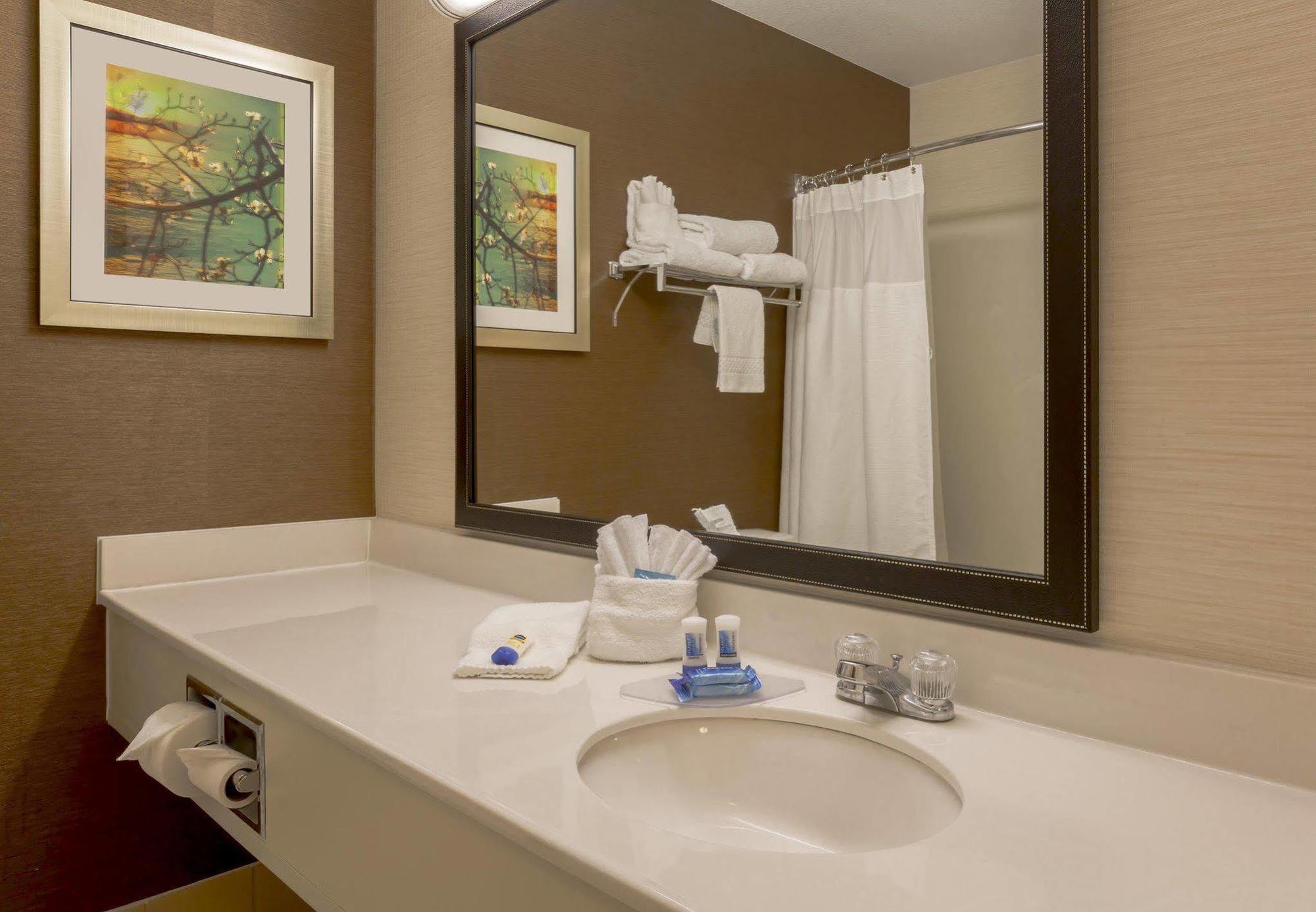 Baymont By Wyndham Tulsa Otel Dış mekan fotoğraf